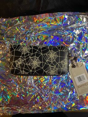 Spiderweb Print Black Zipper Wallet